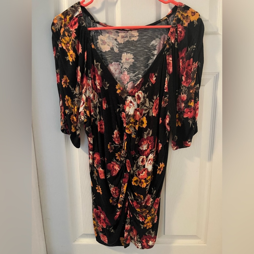 Lane Bryant 18/20 Floral Print, Twist Front V-Neck Tunic